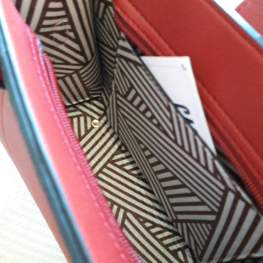 NWT ISABELLE VEGAN 2 IN 1 SET TOTE & SATCH⦠- Picture 7 of 8